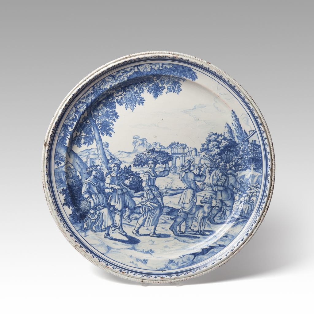 Gran plat de la sèrie Berain, Alcora